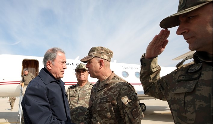 Bakan Akar ve Komutanlar Hatay’da Millî Savunma Bakanı Hulusi Akar, beraberinde Genelkurmay Başkanı Orgeneral Yaşar