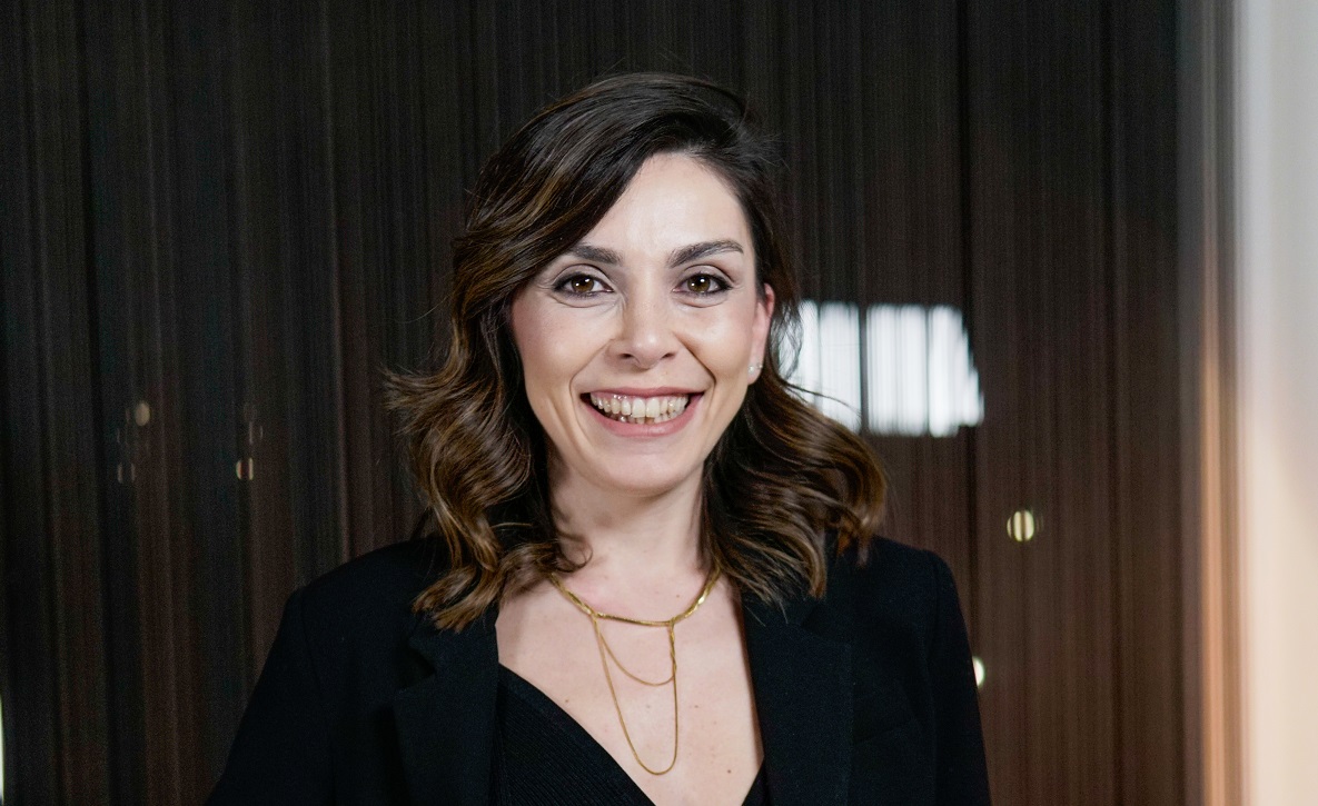 Sigara Hem Bulaş Hem de Ölüm Riskini Artırıyor Göğüs Hastalıkları Uzmanı Dr. Merda Erdemir Işık, COVID-19 virüsünün sigara