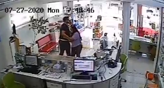 Türk Eczacıları Birliği sosyal medya hesabından yaptığı paylaşımda bir eczane