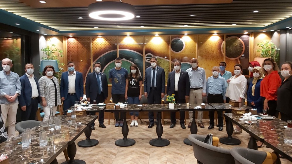 Sağlık-Sen Samsun Şubesi tarafından düzenlenen teşkilat toplantısında yapılacak ek ödemelerle