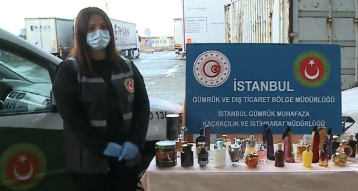 İstanbul’da Sahte Parfüm ve Nargile Tütünü Operasyonu Ticaret Bakanlığı Gümrük Muhafaza ekiplerince İstanbul’da gerçekleştirilen operasyonda 6 bin