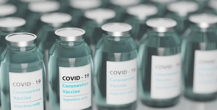 COVID-19 aşısını alan Avustralyalılar, aşıyı aldıklarına dair kanıtlara cep telefonlarından