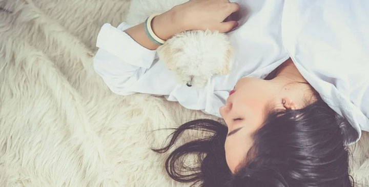 Fazla kilosu olan kadınlarda daha çok görülen “Polikistik Over Sendromu”,