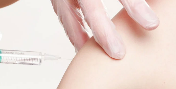 Hastalık Kontrol ve Önleme Merkezleri, Pfizer aşısında ilk dozu aldıktan