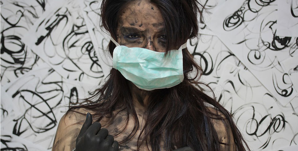 Pandemi döneminde ruh sağlıklarından endişe edilen hemşirelerin ve sağlık çalışanlarının