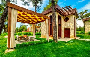 Koronavirüs, yaşamımızın birçok alanında alışkanlıklarımızı ve kurallarımızı değiştirdi, her adımda