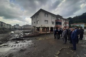 Türk Eğitim-Sen Genel Başkanı Talip Geylan ve Genel Başkan Yardımcısı