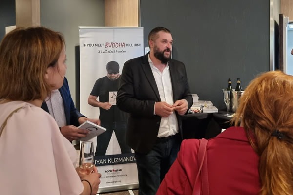 Iliyan Kuzmanov, Euronews’in bir parçası olan TV Evropa’da yayınlanan Bulgaristan’ın