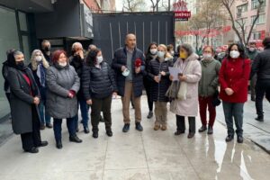 Onkoloji Hastanesi Kapatılmasın Platformunun, Ankara’da Etlik Şehir Hastanesi’nin açılması gerekçe