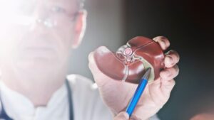 Genetik yatkınlık, gebelik, doğum kontrol haplarının uzun süre kullanılması ile