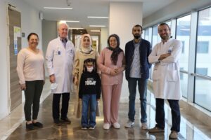 Hastanede Tıbbi Sekreter olarak görev yapan Mustafa Gül, böbrek nakli