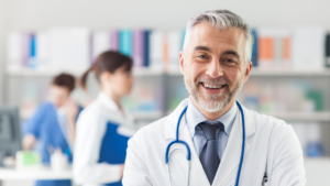 Serbest çalışan KBB Uzmanı Doktor Ahmet Caymaz, muayenehane sahibi hekimlerin çalışma