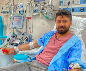Balıkadam Davut Karcıoğlu (34), İzmir’de kök hücre bağışında bulunarak tüm