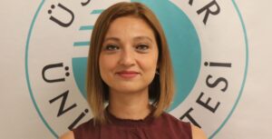 Tekerlekli sandalye ve koltuk değneği kullanımının ilk zamanlarda zor olabileceğini