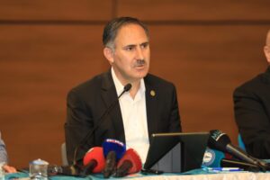 Sağlık çalışanlarının haklarıyla ilgili TBMM’ye gelen kanun teklifini değerlendiren Genel