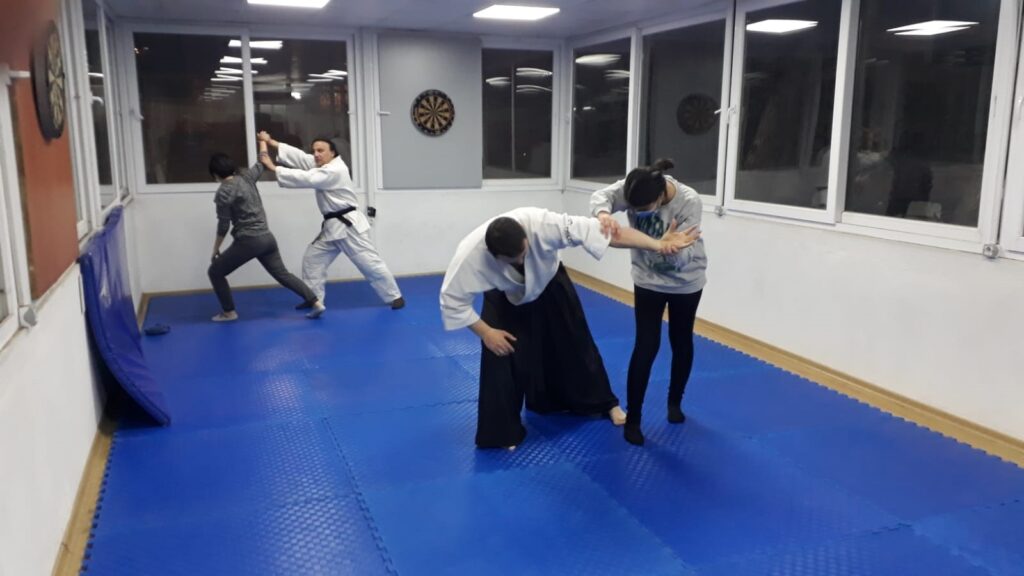 Bostanlısporlu Genç Kızlara Aikido Savunması