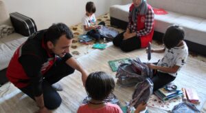 Bakanlık tarafından hazırlanan eğitim paketleri kırsal bölgelerdeki ihtiyaç sahibi ailelerin