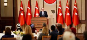 Cumhurbaşkanı Recep Tayyip Erdoğan, 14 Mayıs Seçimleri arifesinde sözleşmeli öğretmen