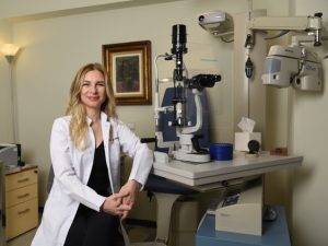 Op. Dr. Bilgehan Sezgin Asena, halk arasında göz nakli olarak