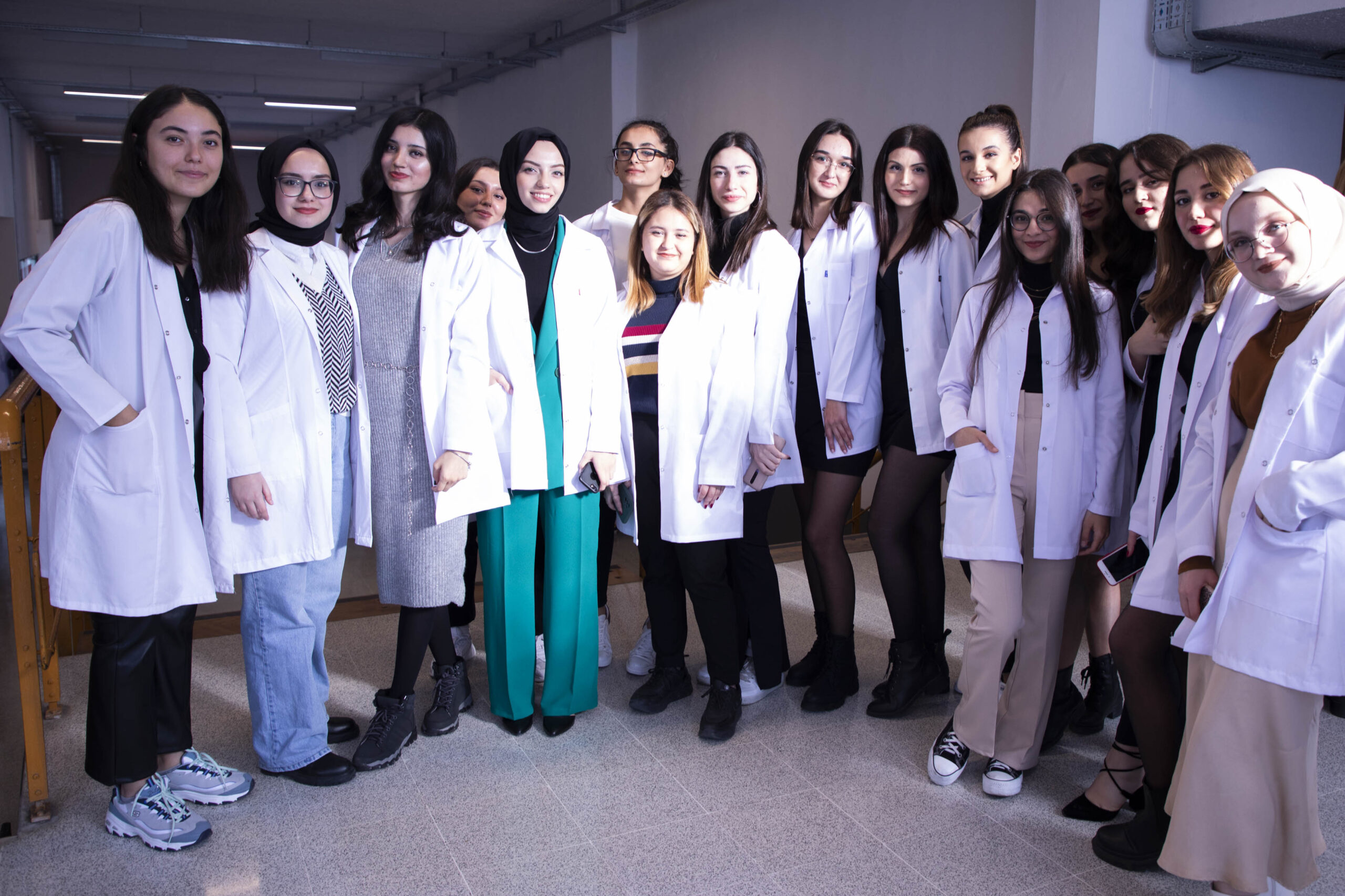 BİLGİ Sağlık öğrencileri ‘Beyaz Önlük Giyme Töreni’nde Mesleğe İlk Adımlarını Attı
