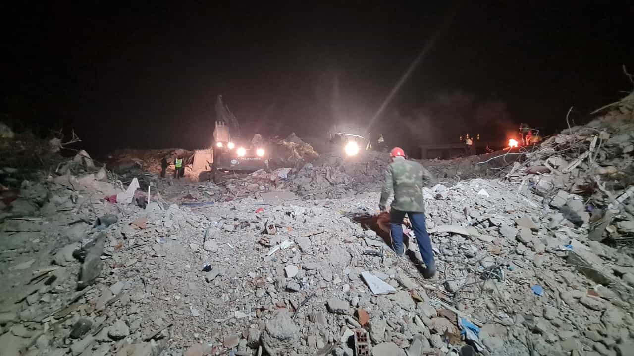 Sa-HaDer Başkanı Tunç Deprem Bölgesi Samandağ’da Görev Başında