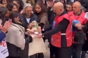Sosyal Güvenlik Çalışanları (SGK) EYT başvuruları nedeniyle iş yüklerinin artmasını