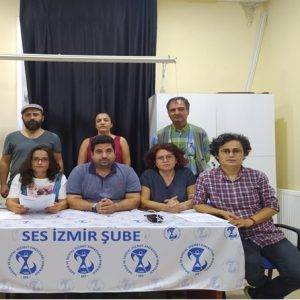 Sağlık emekçileri, Sağlık Bakanlığı tarafından nöbet ücretlerinin yatırılmaması konusunda tepkilerini