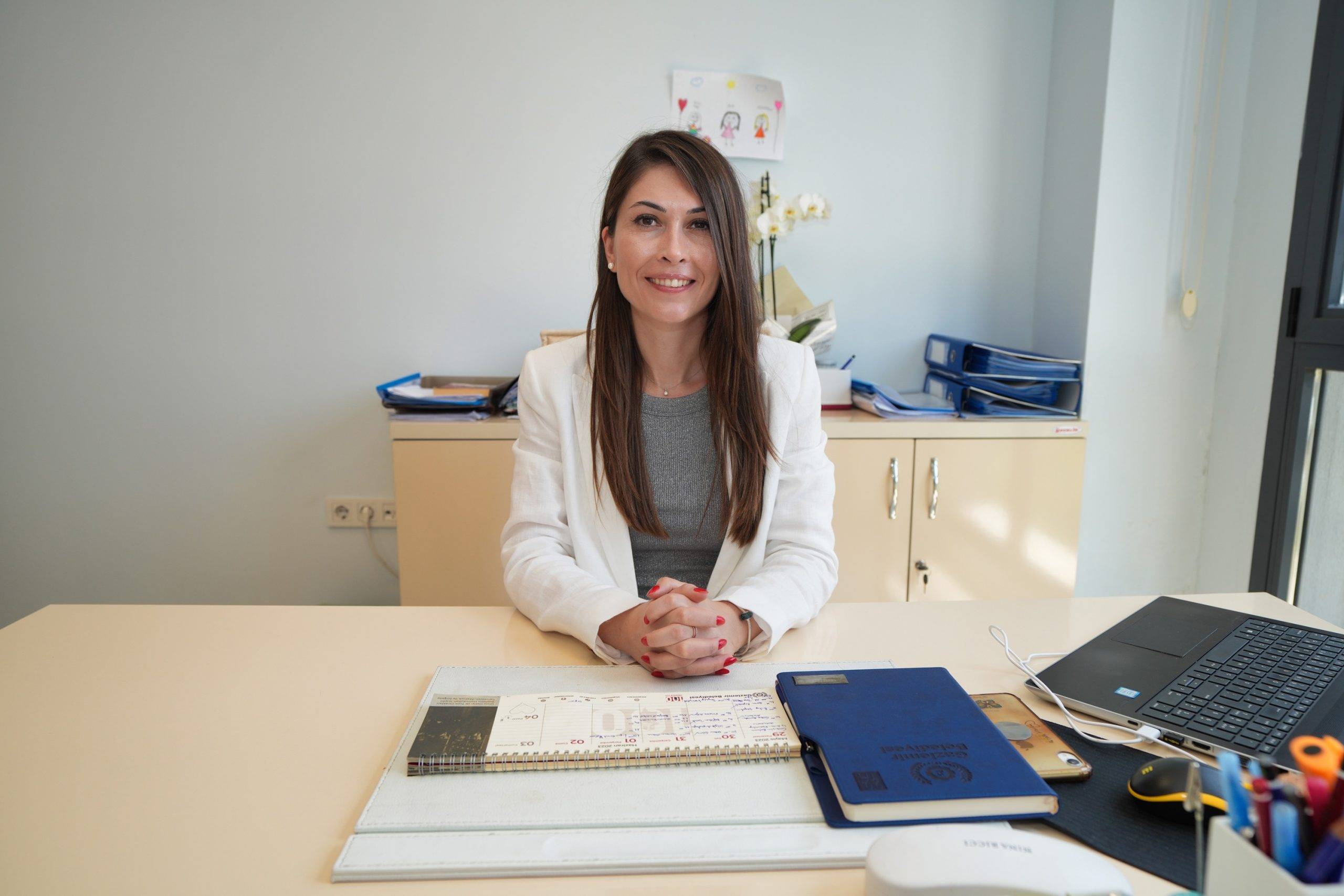 Psikolog Deniz Bağdaş