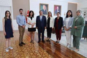 Türk Hemşireler Derneği Başkanı Azize Atlı Özbaş, Sağlık Bakanı Dr.