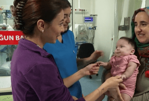 Sağlık Bakanı Dr. Fahrettin Koca, sosyal medya üzerinden anne karnında