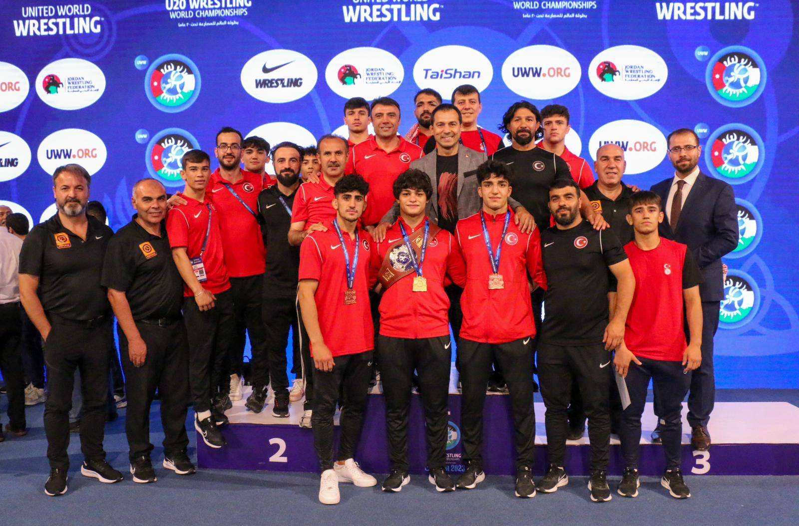 U20 Dünya Güreş Şampiyonası’nda 1 Altın, 1 Gümüş ve 5 Bronz Madalya