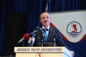 Türkiye’ye okumaya gelen yabancı uyruklu öğrenciler tartışma sürüyor. YÖK Başkanı