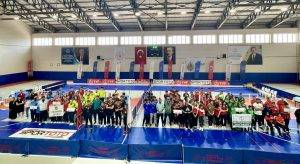 Gençler Oturarak Voleybol Türkiye Şampiyonası tamamlandı. Etkinliğe Türkiye geneli 10