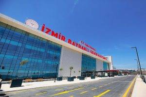 İzmir Bayraklı Şehir Hastanesi ile ilgili skandal haberlerin ardı arkası