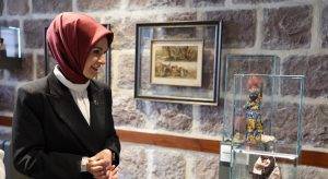 Aile ve Sosyal Hizmetler Bakanı Mahinur Özdemir Göktaş, teması annelik