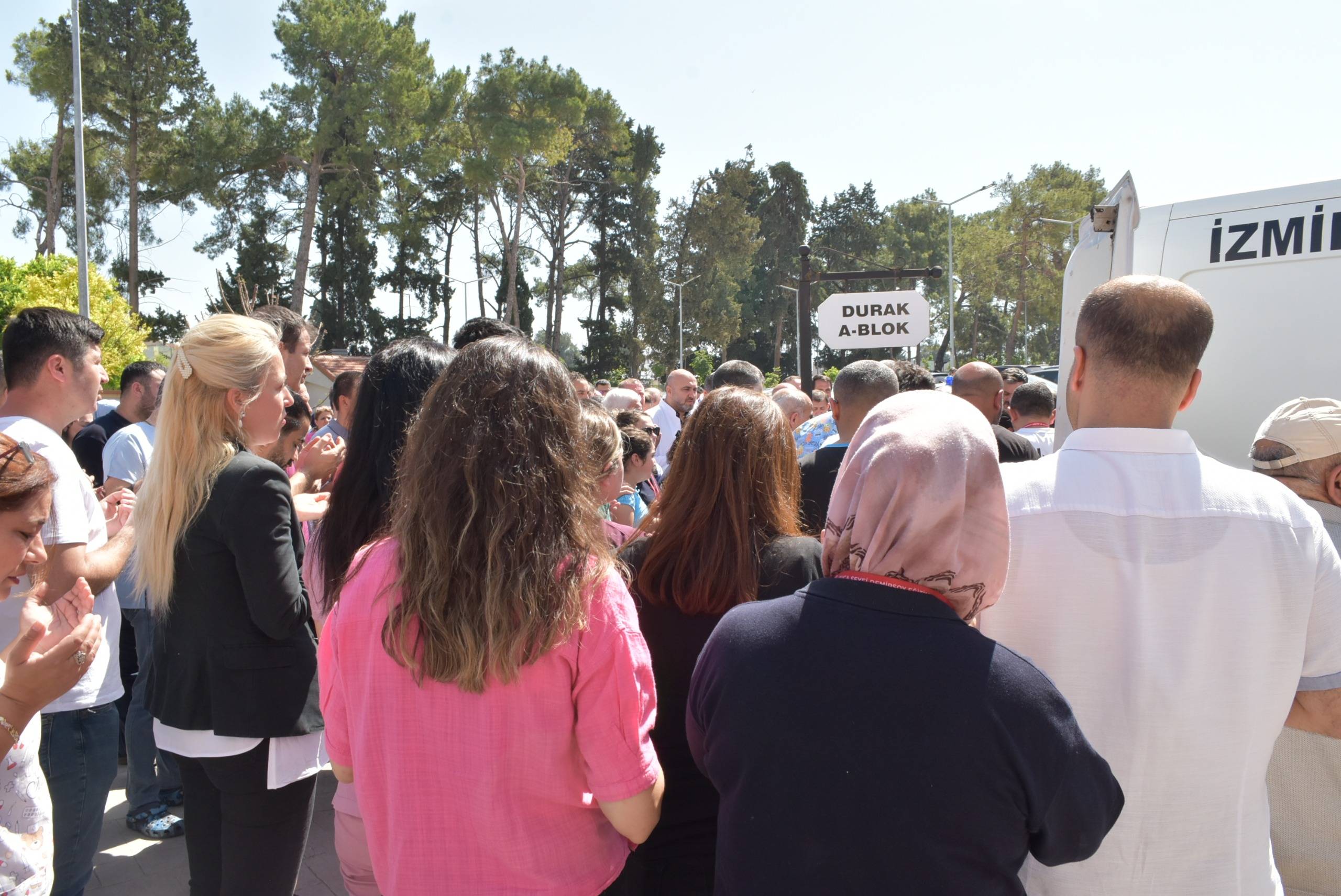 Buca Seyfi Demirsoy Eğitim ve Araştırma Hastanesi‘nde acı bir kayıp