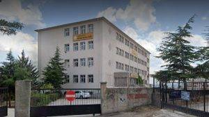 Din Kültürü Öğretmeninin Tehdit Ettiği Lise öğrencisinin intihar etmesi, sosyal