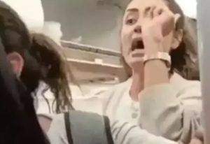 Dilan Çıtak olayı gündemdeki yerini korurken, hekimler uçakta kabin görevlisine