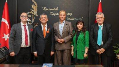 Chemtrails...Ünlü sanatçı Tuğba Özay, Adli Bilimciler Derneği Başkanı Prof. Dr.