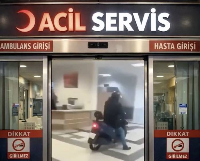 Motorla Acil Servise Girdi, Hekim Birliği Sendikası, “Kabul Edilemez!” Aydın Nazilli Devlet Hastanesi'ne bir şahıs motoruyla girip tur atması
