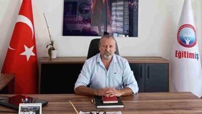 Eğitim İş İzmir 3 Nolu Şube Başkanı Barış Düdü, 'Bayrak,