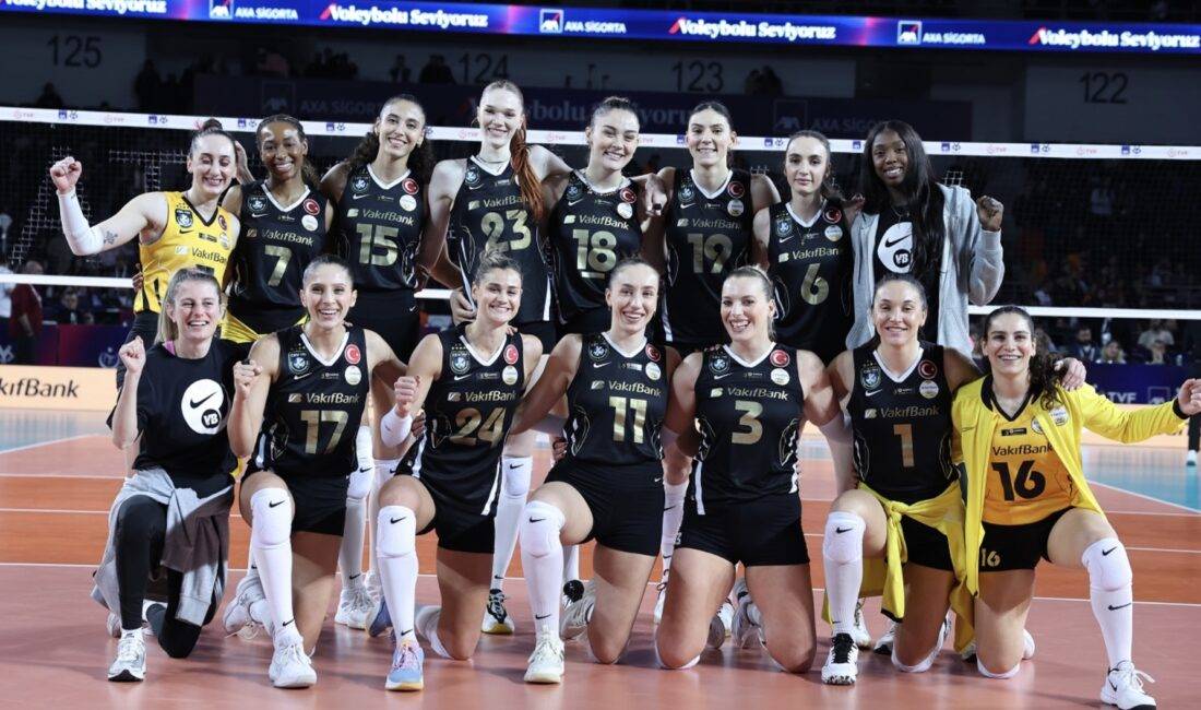 Ankara'nın ev sahipliğinde düzenlenen organizasyonda ilk yarı final mücadelesinde VakıfBank,