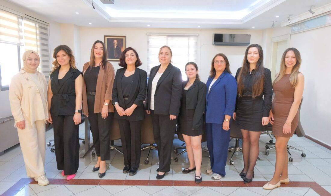 İzmir İl Sağlık Müdürü Doç.Dr. Ayhan Kul idaresindeki İzmir İl