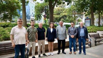 Formasını Çıkaran Sağlıkçı, Ek İşinde Mesaisini Tamamlıyor! Demokratik Sağlık Sen Genel Başkanı Togan Demircan, İzmirli gazetecilere ile