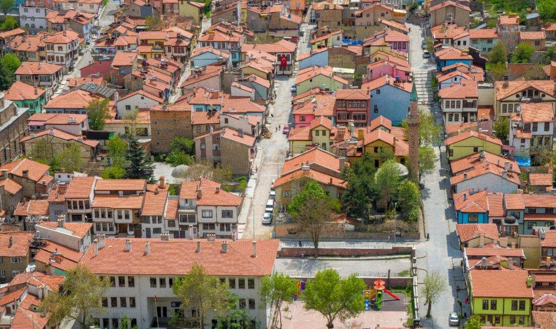 Ev fiyatları neye göre belirlenir" sorusu tam da bunun için