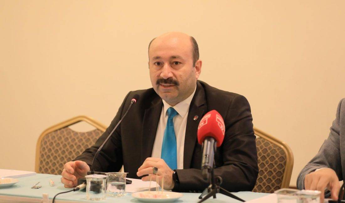 İzmir’de Yetkinin Adı Sağlık Sen Oldu İzmir sağlık teşkilatında 15 Mayıs mutabakat süreci tamamlandı. Sonuç yine