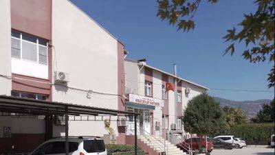 Sağlık-Sen İzmir 2 No’lu Şube Başkanı Ekrem Özdemir, yaptığı açıklamada,