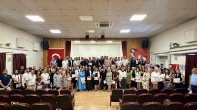 Bornova İlçe Milli Eğitim Müdürlüğü tarafından düzenlenen ‘Başarı Belgesi Takdim