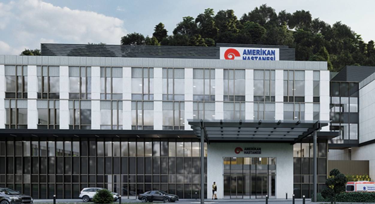 İzmir Amerikan Hastanesi, özel sektör ve kamu sağlık kuruluşlarından transfer