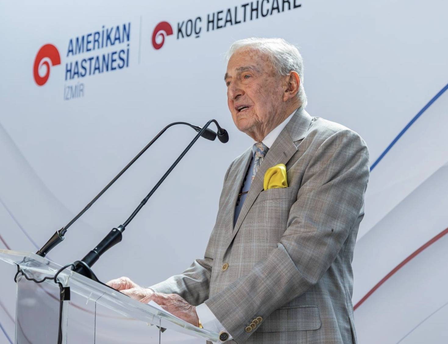 İş insanı Rahmi Koç'un İzmir Amerikan Hastanesi açılışında anlattığı fıkraya